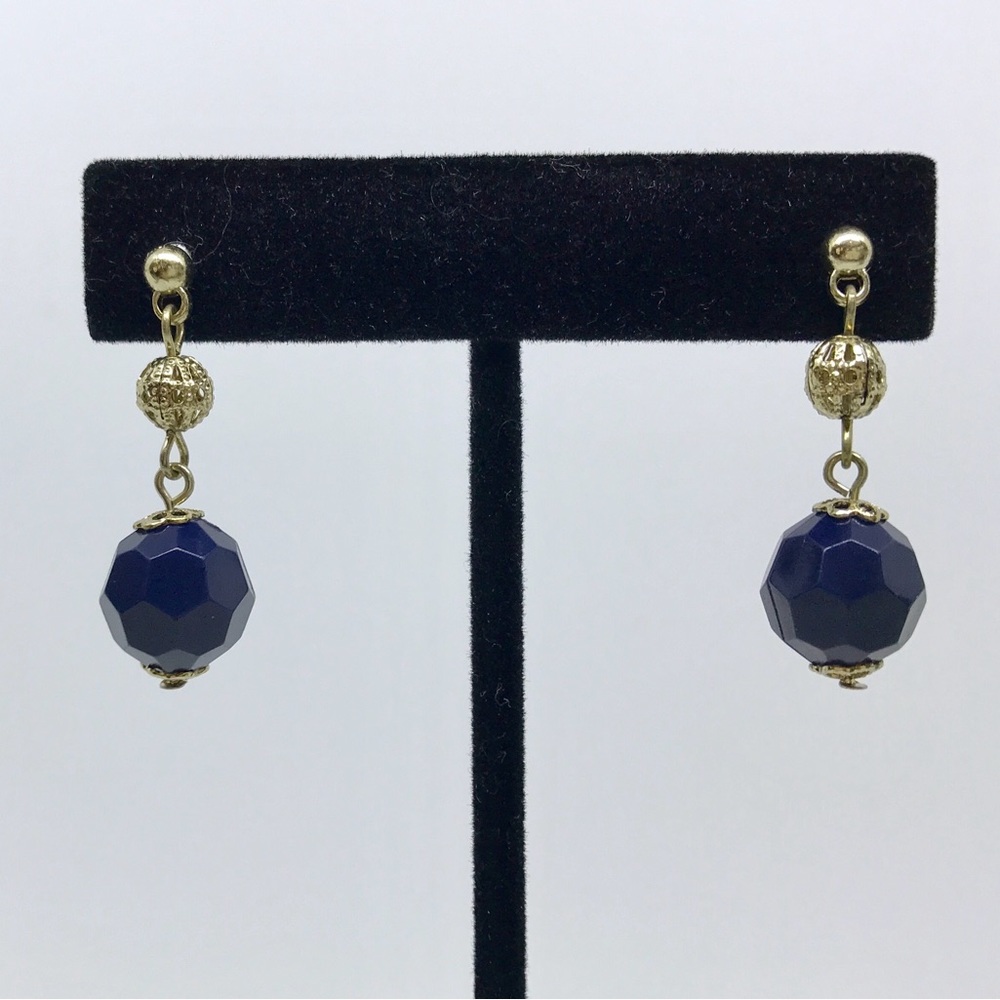 NWOT Premier Designs “Palazzo”  post earrings